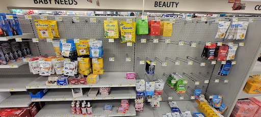 Shopping Mall «Bridle Trails Shopping Center», reviews and photos, 6501-6625 132nd Ave NE, Kirkland, WA 98033, USA