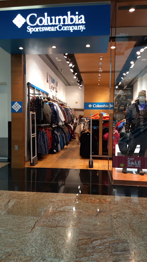 Columbia Sportswear Sheikh Zayed Road 4th Interchange Al Barshaal Barsha 1 Dubai United Arab Emirates Outdoor