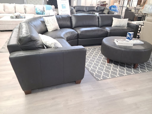 Used Furniture Store «Orlando Furniture Exchange», reviews and photos, 3228 W State Rd 426 #1016, Oviedo, FL 32765, USA