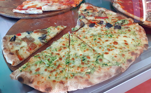 Spicchi Di Pizza S.A.S in Marina di Cerveteri, Città Metropolitana di Roma Capitale