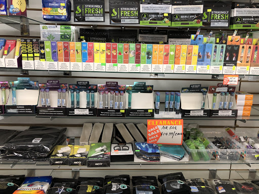 Tobacco Shop «Smoke Shop Plus», reviews and photos, 140 S Rainbow Blvd, Las Vegas, NV 89145, USA