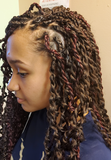 Beauty Salon «M & M Beauty And Braiding Salon», reviews and photos, 6989 GA-85, Riverdale, GA 30274, USA