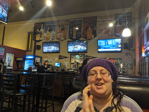 Pizza Restaurant «Schmizza Pub & Grub Broadway», reviews and photos, 628 NE Broadway St, Portland, OR 97232, USA