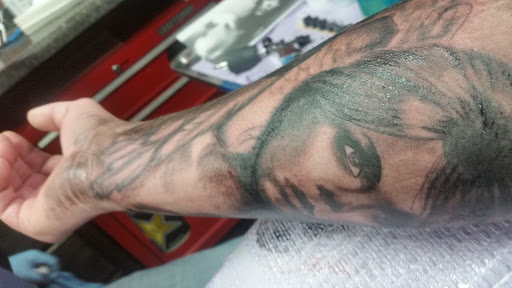 Tattoo Shop «Pure Addictions», reviews and photos, 76 E Lakewood Blvd, Holland, MI 49424, USA