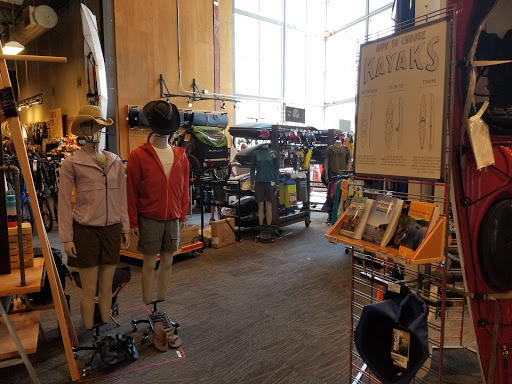 Camping Store «REI», reviews and photos, 13100 W Capitol Dr, Brookfield, WI 53005, USA