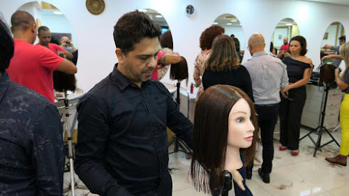 Cassio Lopez Hair Lounge em Sr. do Bonfim