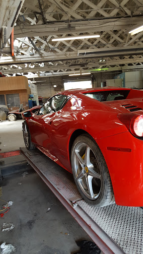 Auto Body Shop «D V Auto Body», reviews and photos, 609 Frelinghuysen Ave, Newark, NJ 07114, USA