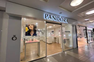 Pandora, магазин ювелірних прикрас image