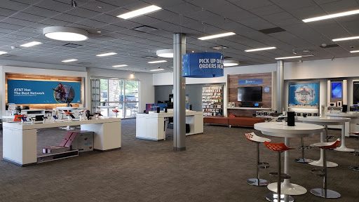 Cell Phone Store «AT&T», reviews and photos, 5175 Peachtree Pkwy NW #1302, Norcross, GA 30092, USA