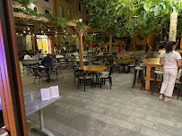 Atmosphère du Restaurant La Tine | Saint-Cyprien Village - n°3