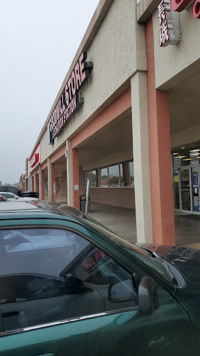 Clothing Store «Goodwill Store and Donation Station», reviews and photos, 1431 E Court St, Seguin, TX 78155, USA