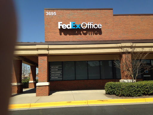 Print Shop «FedEx Office Print & Ship Center», reviews and photos, 3695 Club Dr a, Duluth, GA 30096, USA