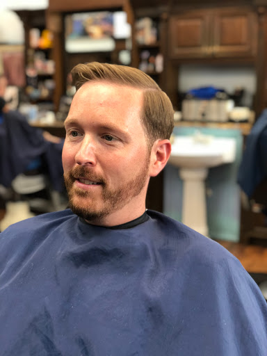 Barber Shop «Alpharetta Barber Shop», reviews and photos, 5530 Windward Pkwy #220, Alpharetta, GA 30004, USA