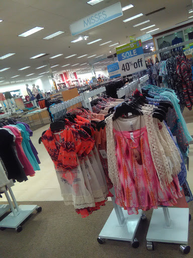 Clothing Store «Bealls Department Store», reviews and photos, 6241 N Davis Hwy, Pensacola, FL 32504, USA