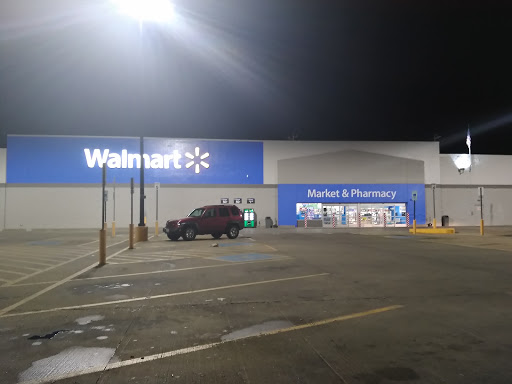 Department Store «Walmart Supercenter», reviews and photos, 150 Commerce Drive, Fairfield, IL 62837, USA