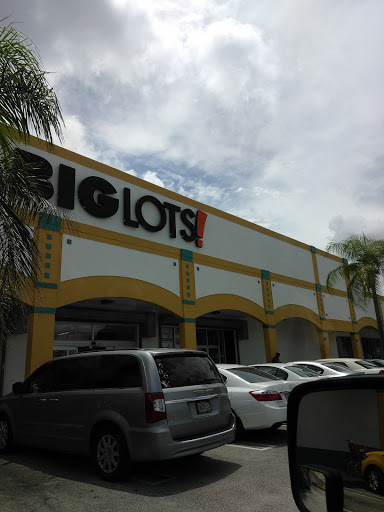 Discount Store «Big Lots», reviews and photos, 5580 NW 167th St, Miami Lakes, FL 33014, USA