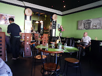 Atmosphère du Restaurant vietnamien Coco Viet à Pau - n°2