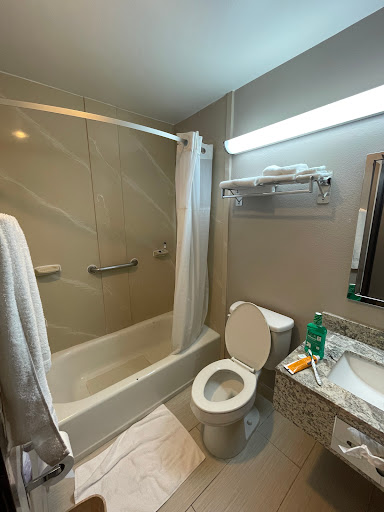 Super 8 by Wyndham Chico image