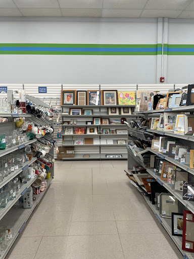 Thrift Store «2nd Ave Value Stores», reviews and photos, 1200 Welsh Rd, North Wales, PA 19454, USA