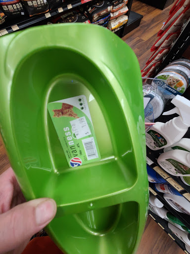 Pet Supply Store «Pet Valu», reviews and photos, 940 Bay Ridge Rd, Annapolis, MD 21403, USA