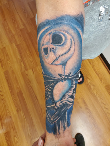 Explore simple tattoo ideas for wrist, creative tattoo ideas in Altoona, available at Black Dragon Tattoo