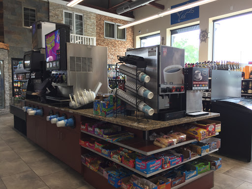 Liquor Store «Gin Mill Liquor Store», reviews and photos, 8240 Highland Rd, White Lake, MI 48386, USA