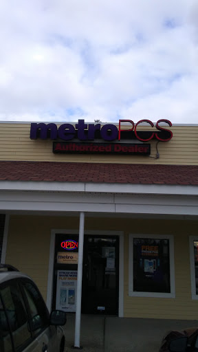 MetroPCS Authorized Dealer, 386 Columbia Rd Suite #3, Hanover, MA 02339, USA, 