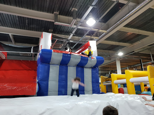 Funzy Inflatable Theme Park Bradford