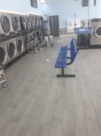 King's Coin Laundromat - Photo 9 - Car repair in Mandeville, LA, Mandeville