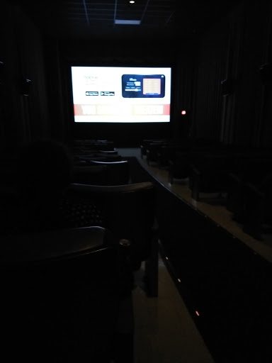 Movie Theater «Regal Cinemas Columbia Cinema 7», reviews and photos, 3400 Forest Dr #3000, Columbia, SC 29204, USA