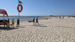 Praia da Fuseta Ria'in fotoğrafı geniş bir kıyı şeridi ile birlikte