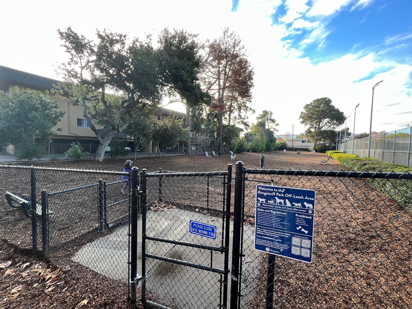 Fenced Dog Park | Rengstorff Park