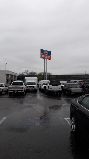 Ford Dealer «Mission Valley Ford Trucks», reviews and photos, 780 E Brokaw Rd, San Jose, CA 95112, USA