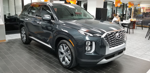 Hyundai Dealer «Van Hyundai», reviews and photos, 1301 S Interstate 35E, Carrollton, TX 75006, USA