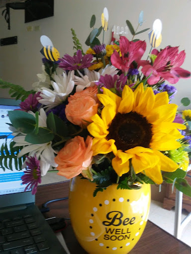 Florist «Chapel Hill Florist», reviews and photos, 2913 IL-120, McHenry, IL 60051, USA