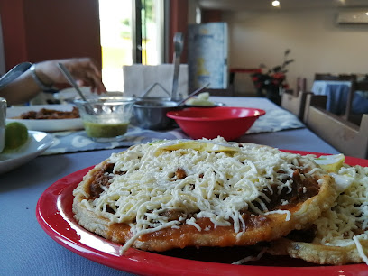 Restaurant El Cubanito - San Félix 2, San Miguel Arcangel, 96360 Nanchital, Ver., Mexico