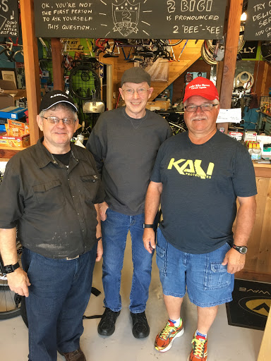 Bicycle Store «2 Bici Bicycle Shop», reviews and photos, 8695 Archer Ave, Willow Springs, IL 60480, USA