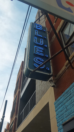 Live Music Venue «B.L.U.E.S.», reviews and photos, 2519 N Halsted St, Chicago, IL 60657, USA