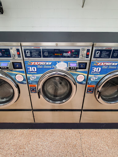 Laundromat «Sunlight Cleaners & Laundromat - Westerville», reviews and photos, 28 Westerville Square, Westerville, OH 43081, USA