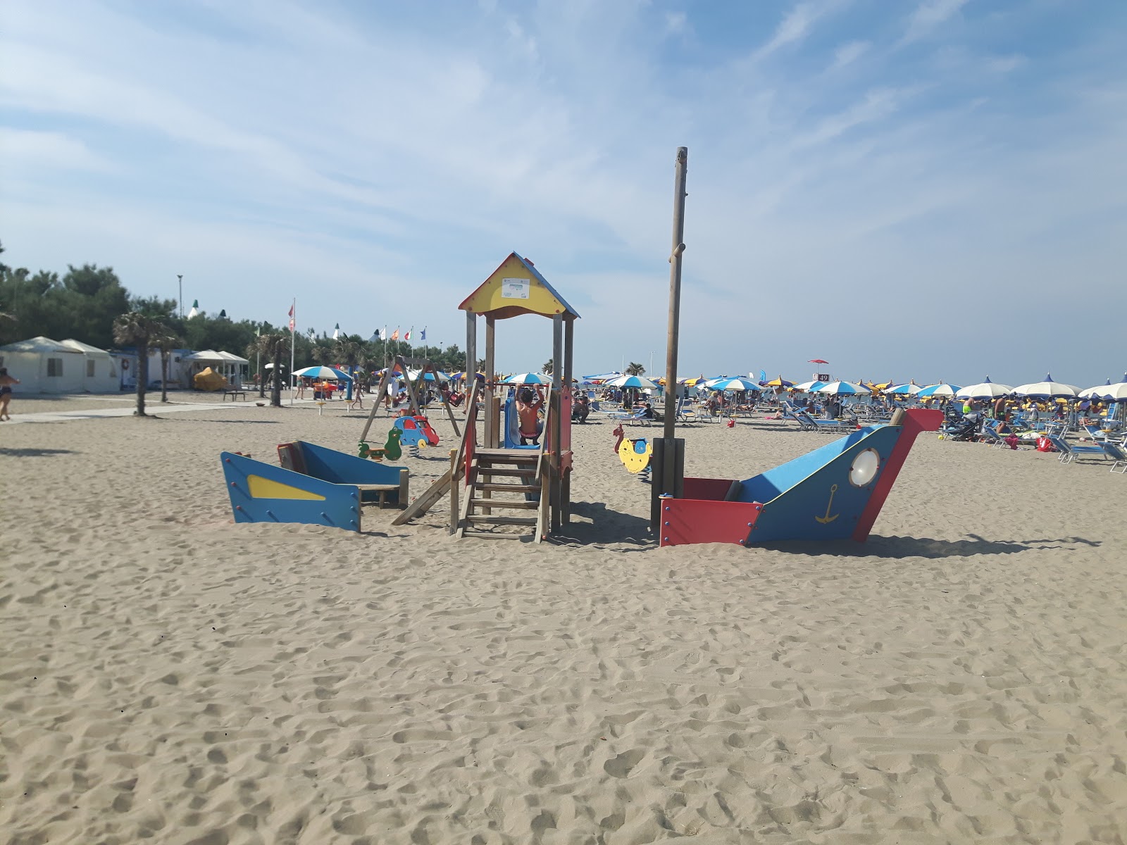 Spiaggia Bacucco, Isola Verde'in fotoğrafı düz ve uzun ile birlikte