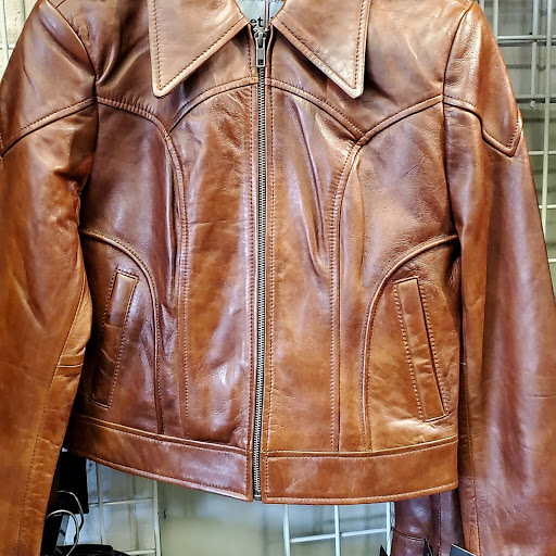Leather Coats Store «SUNSET LEATHER», reviews and photos, 101 Airport Rd, Hartford, CT 06114, USA