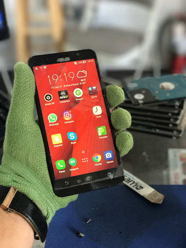 Computer Store «SMARTFIXTRONICS, Computer Phone Repair & SIM card Services.», reviews and photos, 7135 Collins Ave, Miami Beach, FL 33141, USA