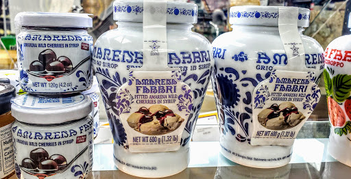 Liquor Store «Crown Wine & Spirits», reviews and photos, 1590 S Dixie Hwy, Coral Gables, FL 33146, USA