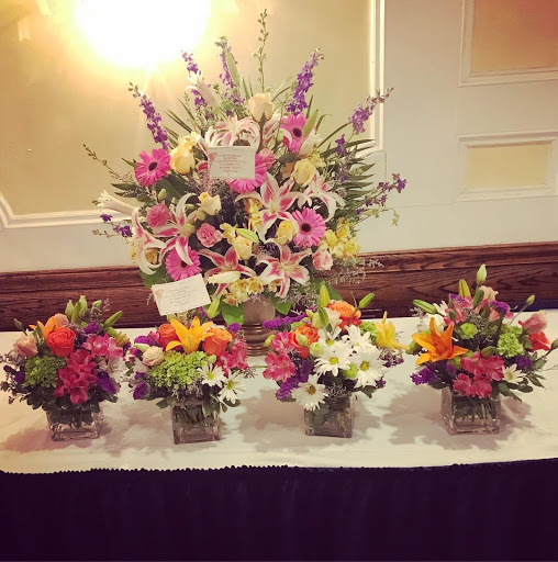 Florist «Twin Towers Florist *FLOWERS*», reviews and photos, 1000 Wilson Blvd m735, Arlington, VA 22209, USA