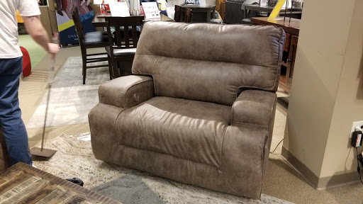 Furniture Store «Ashley HomeStore», reviews and photos, 6609 Edwardsville Crossing Dr, Edwardsville, IL 62025, USA
