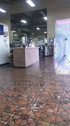 Tire Shop «Jeff Pohlman Tire & Auto Service», reviews and photos, 736 High St, Hamilton, OH 45011, USA