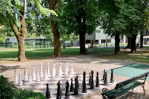Zdraviliški park image