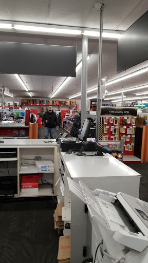 Office Supply Store «Staples», reviews and photos, 442 S Oyster Bay Rd, Hicksville, NY 11801, USA