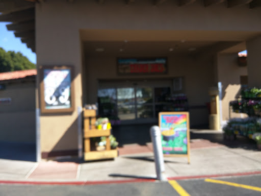 Shopping Mall «Town and Country Shopping Center», reviews and photos, 2021 E Camelback Rd, Phoenix, AZ 85016, USA