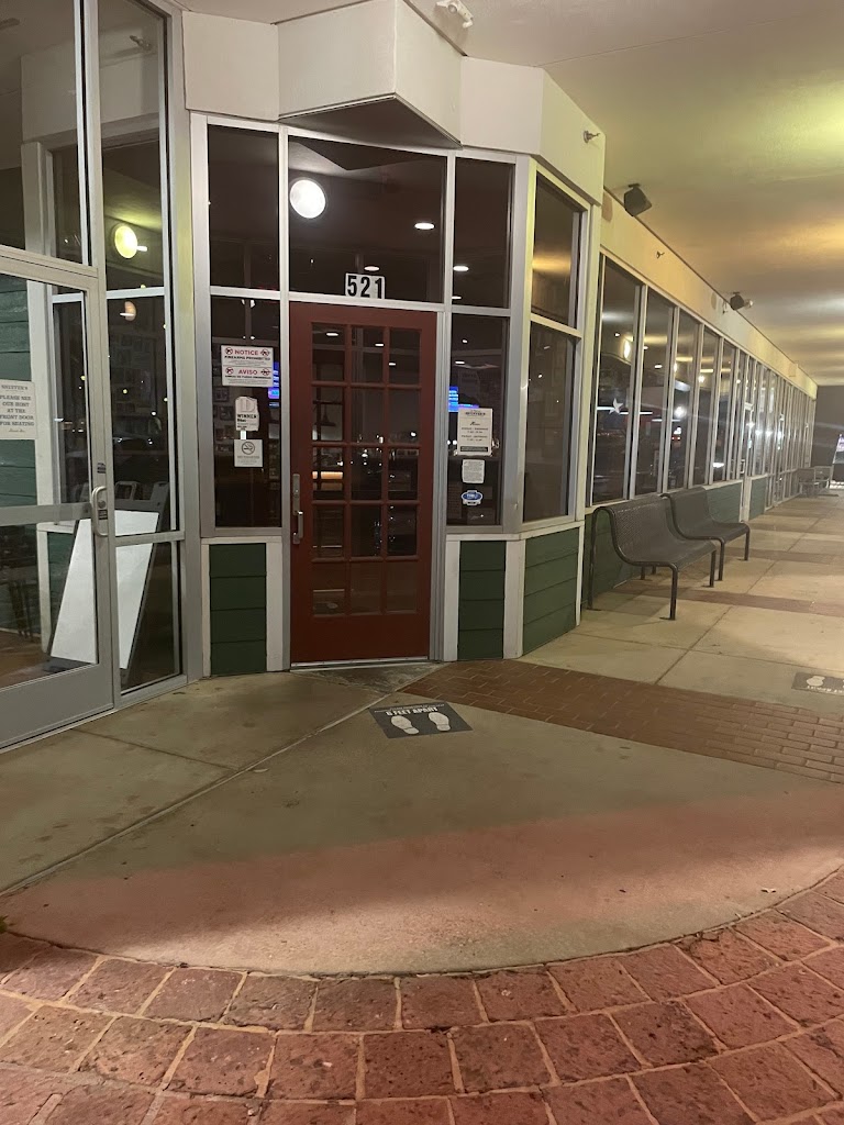 Snuffer's Restaurant & Bar 75093